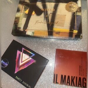 Makeup bundle palettes